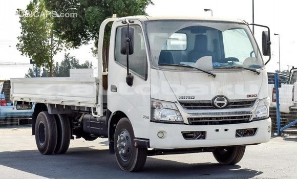 Buy Import Hino 300 Series White Truck in Import - Dubai in Abseron