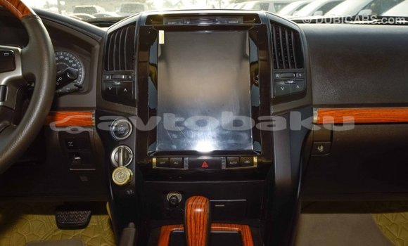 Buy Import Toyota Land Cruiser White Car in Import - Dubai in Abseron Buy Import Toyota Land Cruiser White Car in Import - Dubai in Abseron