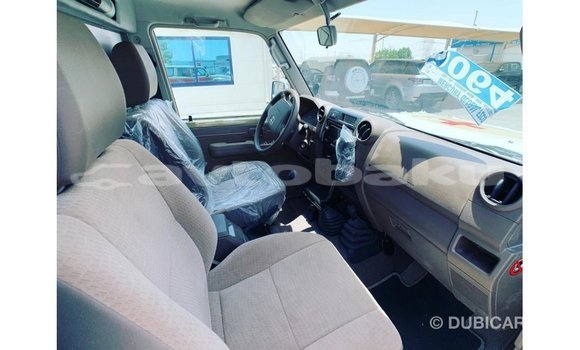 Buy Import Toyota Land Cruiser White Car in Import - Dubai in Abseron Buy Import Toyota Land Cruiser White Car in Import - Dubai in Abseron