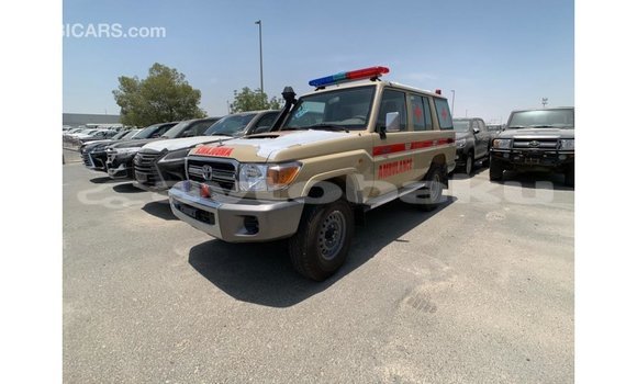 Buy Import Toyota Land Cruiser White Car in Import - Dubai in Abseron Buy Import Toyota Land Cruiser White Car in Import - Dubai in Abseron