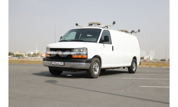 Buy Import Chevrolet Express White Car in Import - Dubai in Abseron