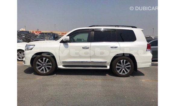 Buy Import Toyota Land Cruiser White Car in Import - Dubai in Abseron Buy Import Toyota Land Cruiser White Car in Import - Dubai in Abseron