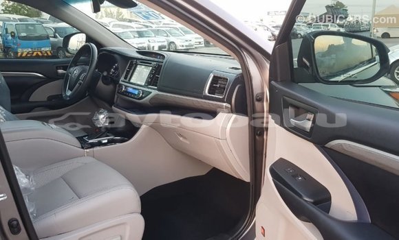 Buy Import Toyota Highlander Other Car in Import - Dubai in Abseron Buy Import Toyota Highlander Other Car in Import - Dubai in Abseron