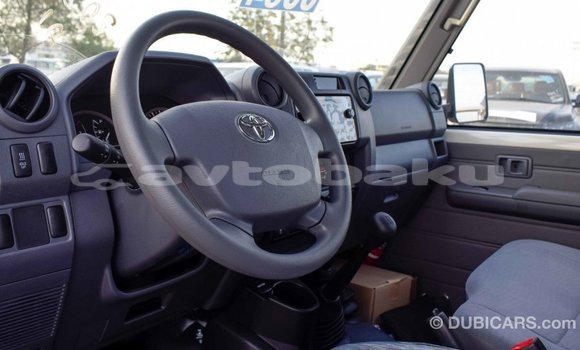 Buy Import Toyota Land Cruiser White Car in Import - Dubai in Abseron Buy Import Toyota Land Cruiser White Car in Import - Dubai in Abseron