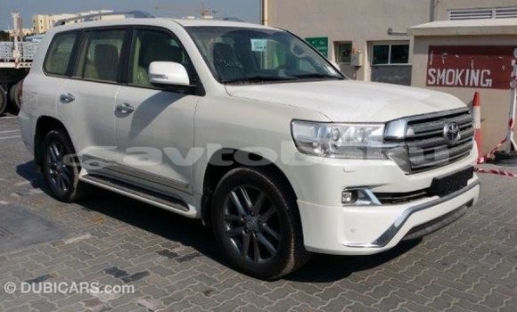 Buy Import Toyota Land Cruiser White Car in Import - Dubai in Abseron Buy Import Toyota Land Cruiser White Car in Import - Dubai in Abseron