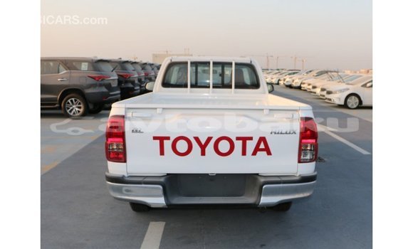 Buy Import Toyota Hilux White Car in Import - Dubai in Abseron Buy Import Toyota Hilux White Car in Import - Dubai in Abseron