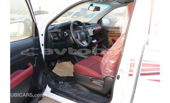 Buy Import Toyota Hilux White Car in Import - Dubai in Abseron Buy Import Toyota Hilux White Car in Import - Dubai in Abseron