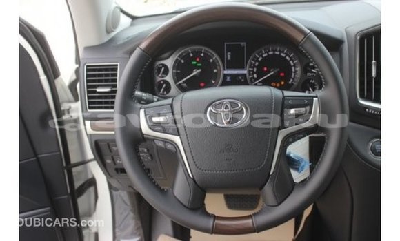 Buy Import Toyota Land Cruiser White Car in Import - Dubai in Abseron Buy Import Toyota Land Cruiser White Car in Import - Dubai in Abseron
