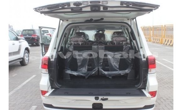Buy Import Toyota Land Cruiser White Car in Import - Dubai in Abseron Buy Import Toyota Land Cruiser White Car in Import - Dubai in Abseron