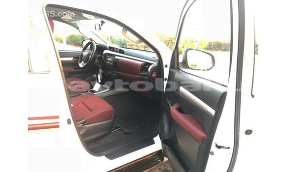 Buy Import Toyota Hilux White Car in Import - Dubai in Abseron Buy Import Toyota Hilux White Car in Import - Dubai in Abseron
