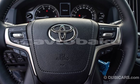 Buy Import Toyota Land Cruiser White Car in Import - Dubai in Abseron Buy Import Toyota Land Cruiser White Car in Import - Dubai in Abseron