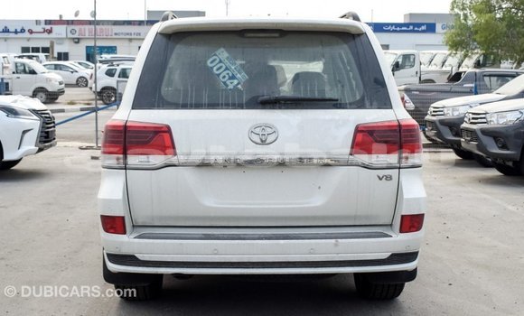 Buy Import Toyota Land Cruiser White Car in Import - Dubai in Abseron Buy Import Toyota Land Cruiser White Car in Import - Dubai in Abseron